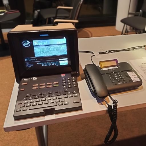 b/e8c9837b181d/minitel.jpg